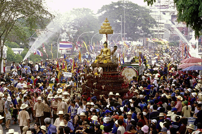 Thai Songkran Festival. Wisut Kasat Intersection. 