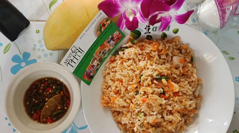 Fried rice with salted egg by MustThai, grocery online
